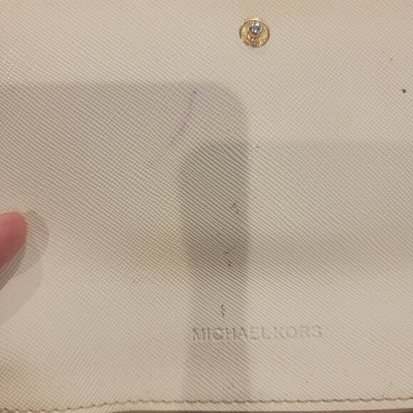 Michael Kors Fulton Carryall Women's Leather Wallet - Picture 11 of 16